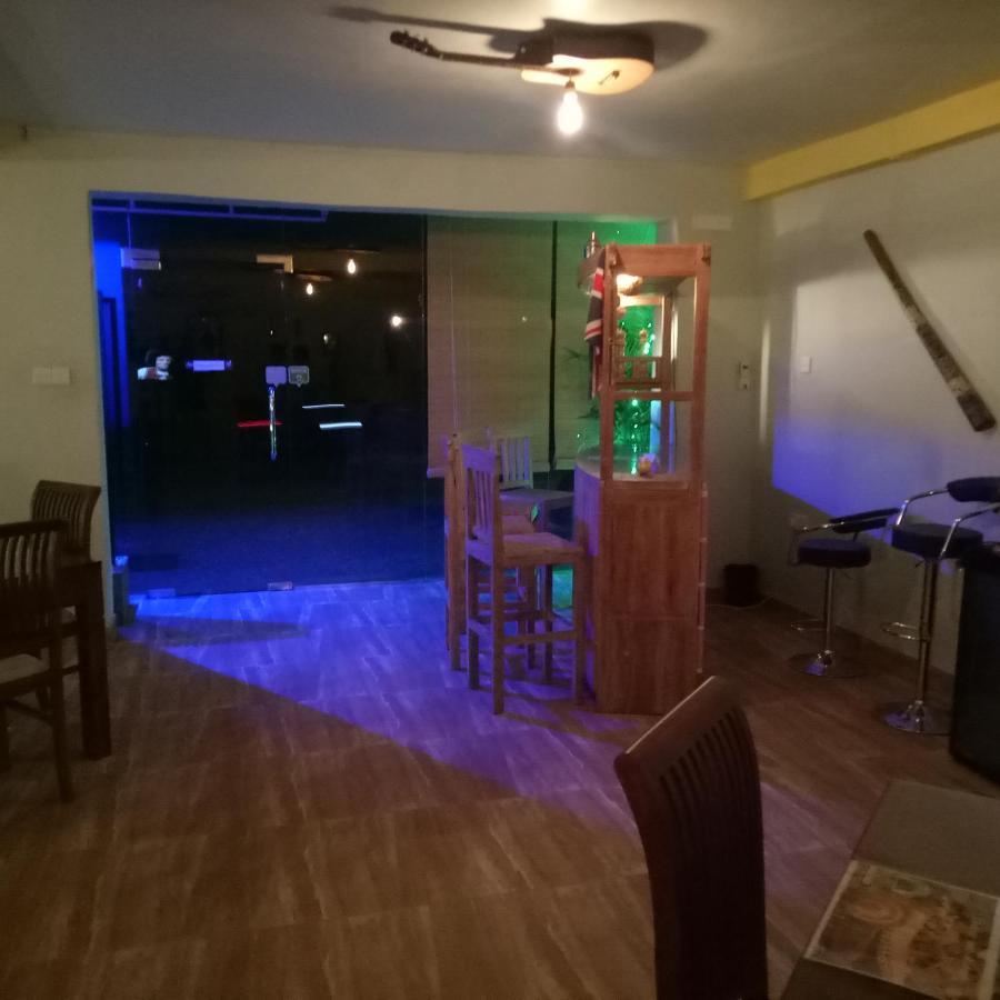 This Is It Airport Hotel And Restaurant Negombo Eksteriør billede