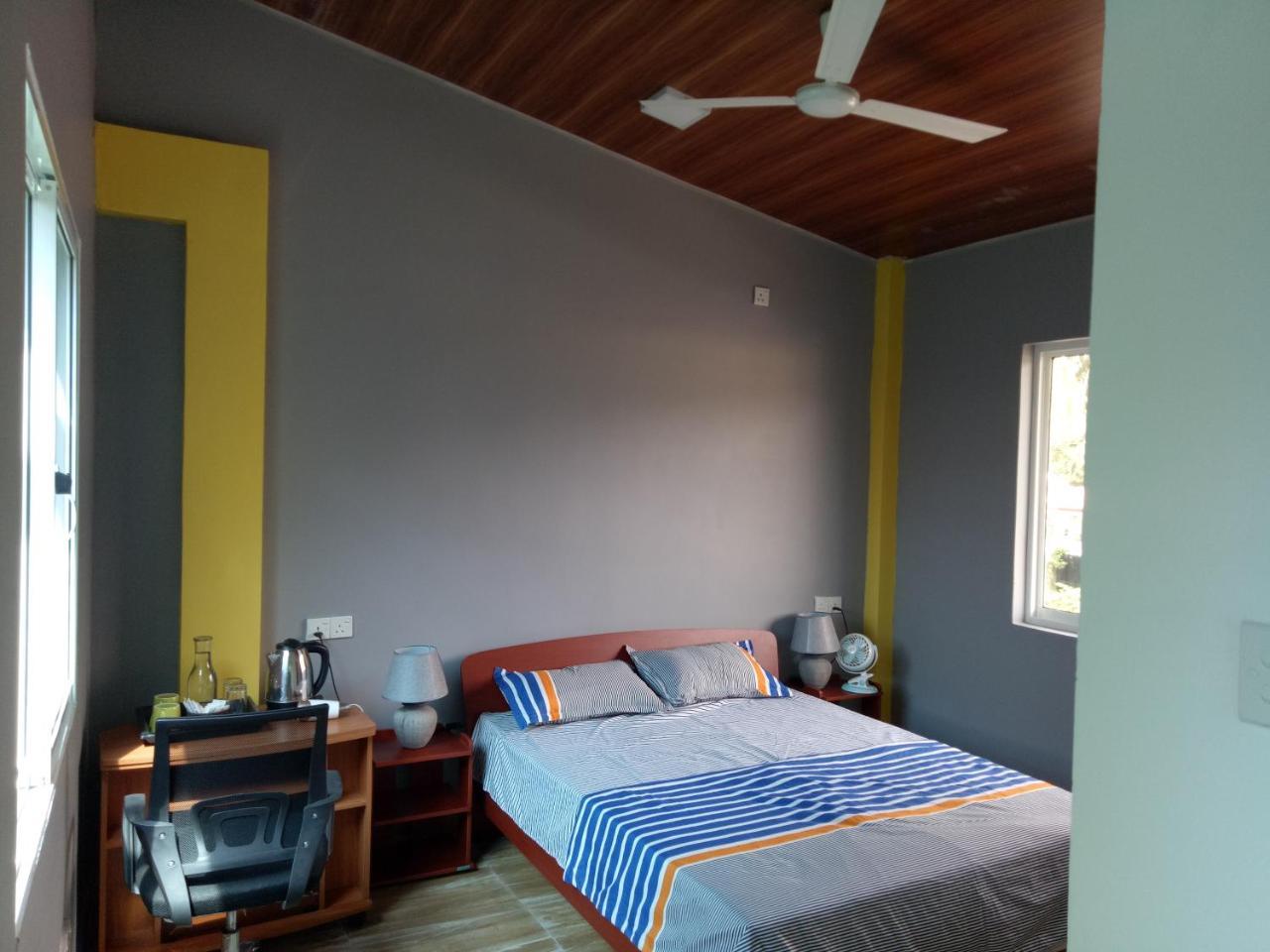 This Is It Airport Hotel And Restaurant Negombo Eksteriør billede
